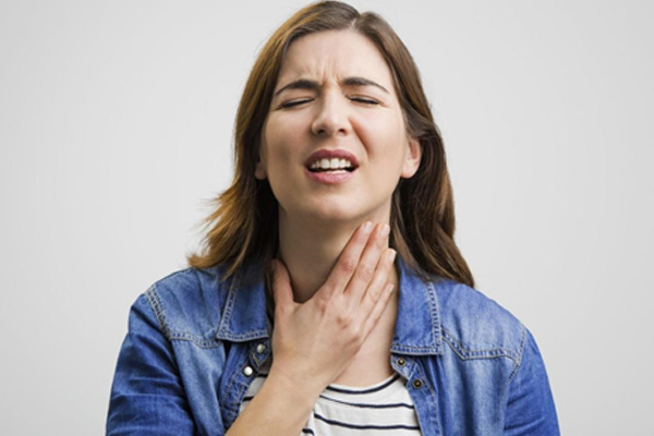 Viêm đau họng nên làm gì và kiêng gì? 1