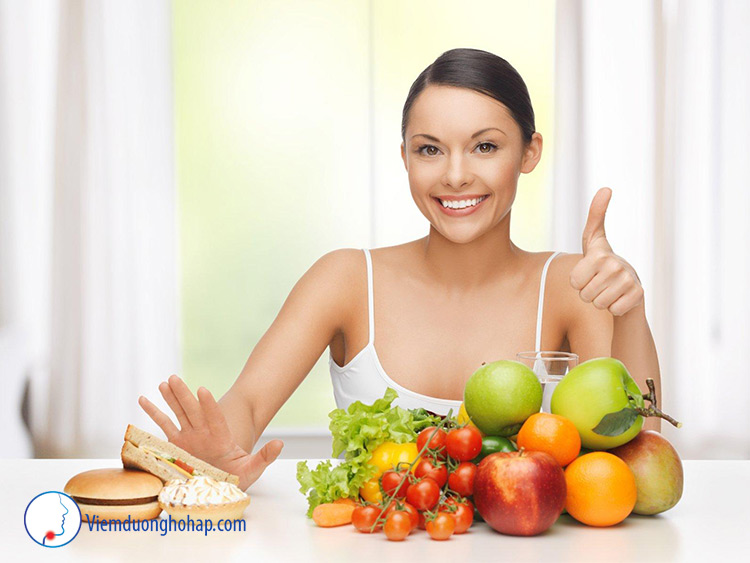 Thay đổi chế độ dinh dưỡngMột chế độ ăn uống đầy đủ chất dinh dưỡng và tạo cảm giác thoải mái cho n 1